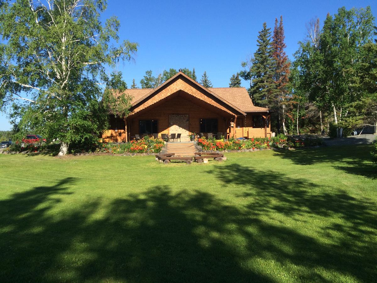 Bakers Narrows Lodge And Conference Center Flin Flon Exterior foto